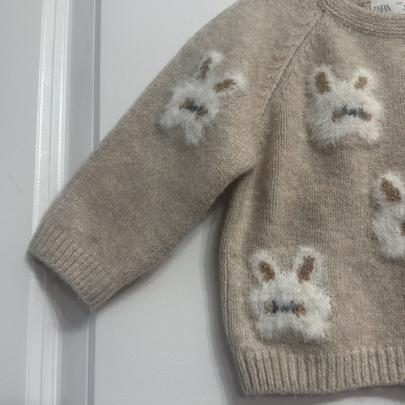 Zara Baby Knit Bunny Sweater - Picture 6 of 11